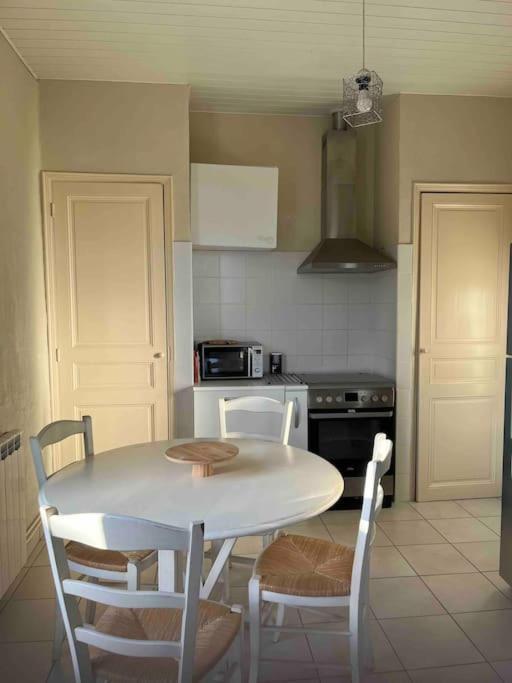 Les Arenes Apartment เบซิเยร์ ภายนอก รูปภาพ