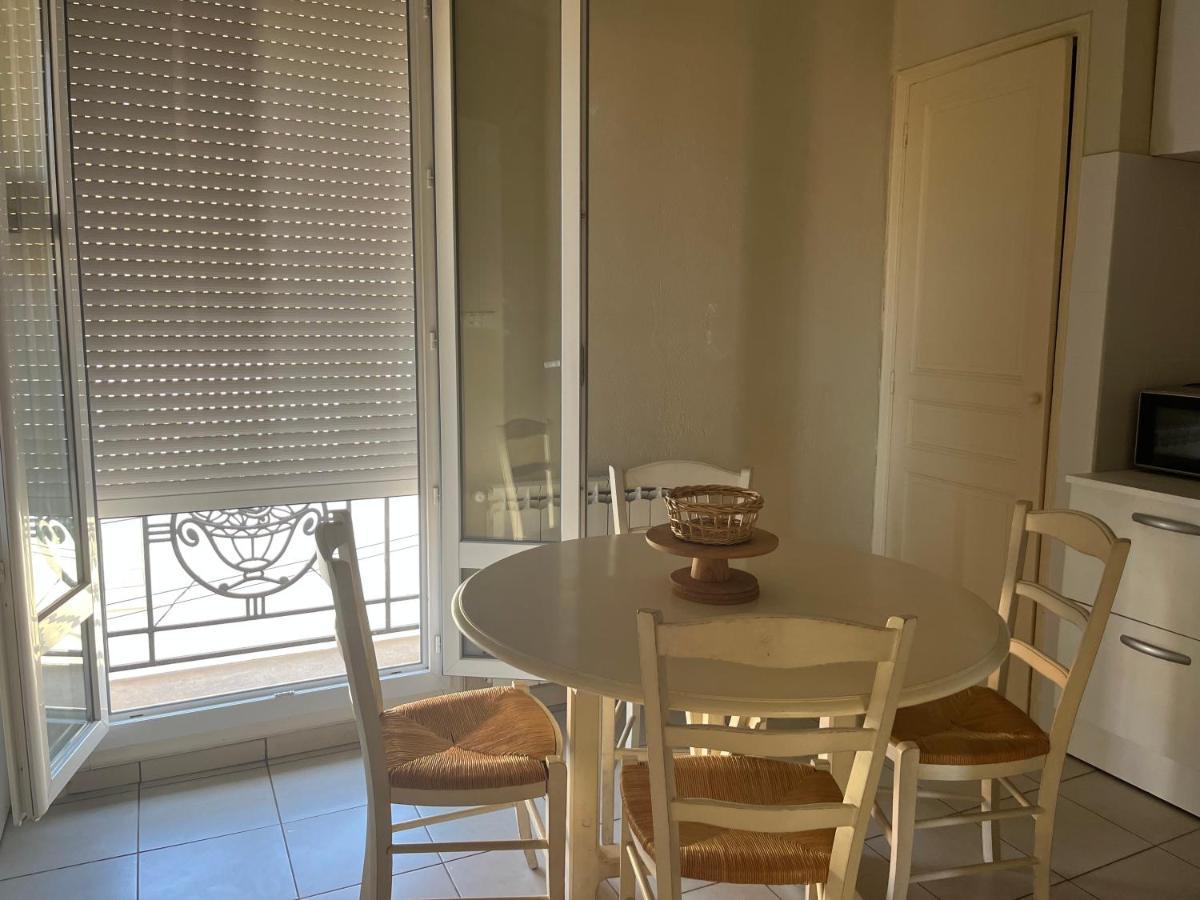 Les Arenes Apartment เบซิเยร์ ภายนอก รูปภาพ
